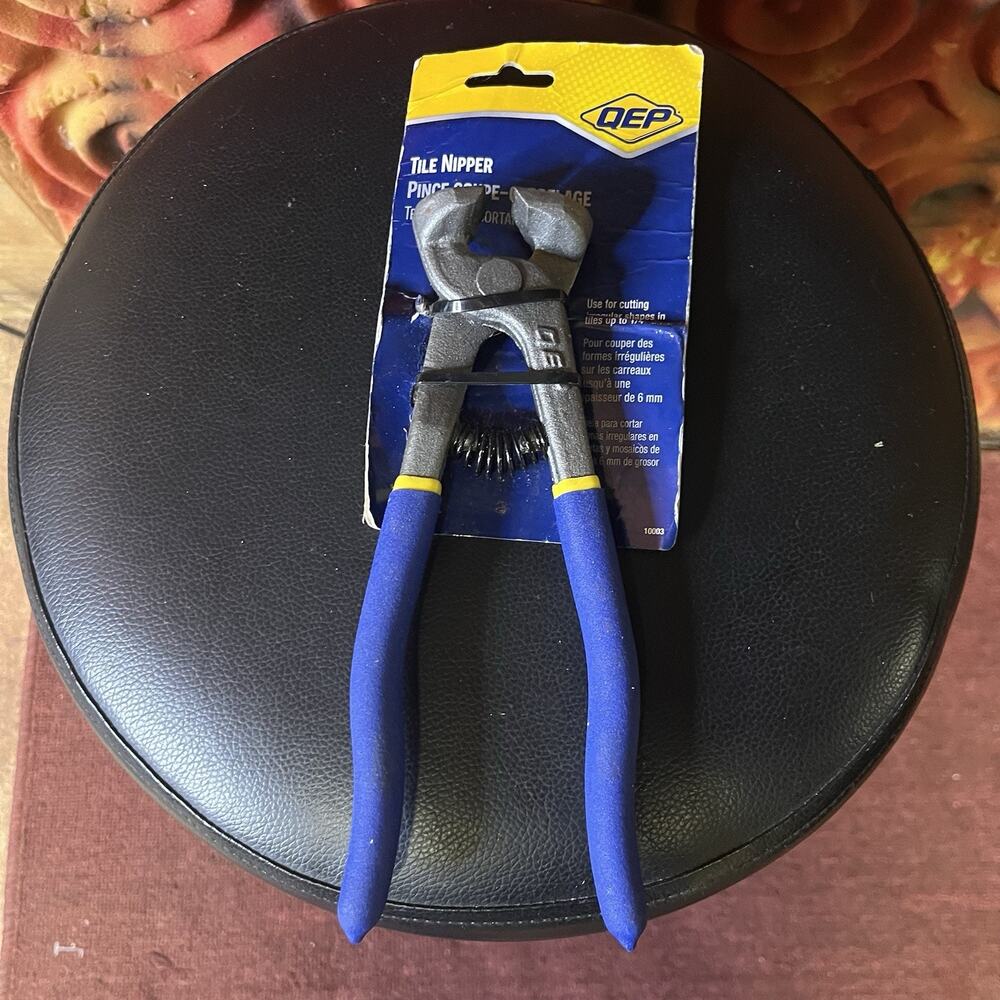 QEP 10003 Professional Parallel Carbide Tip Tile Nipper 1 H x 0.9 W x 8.5 L in.